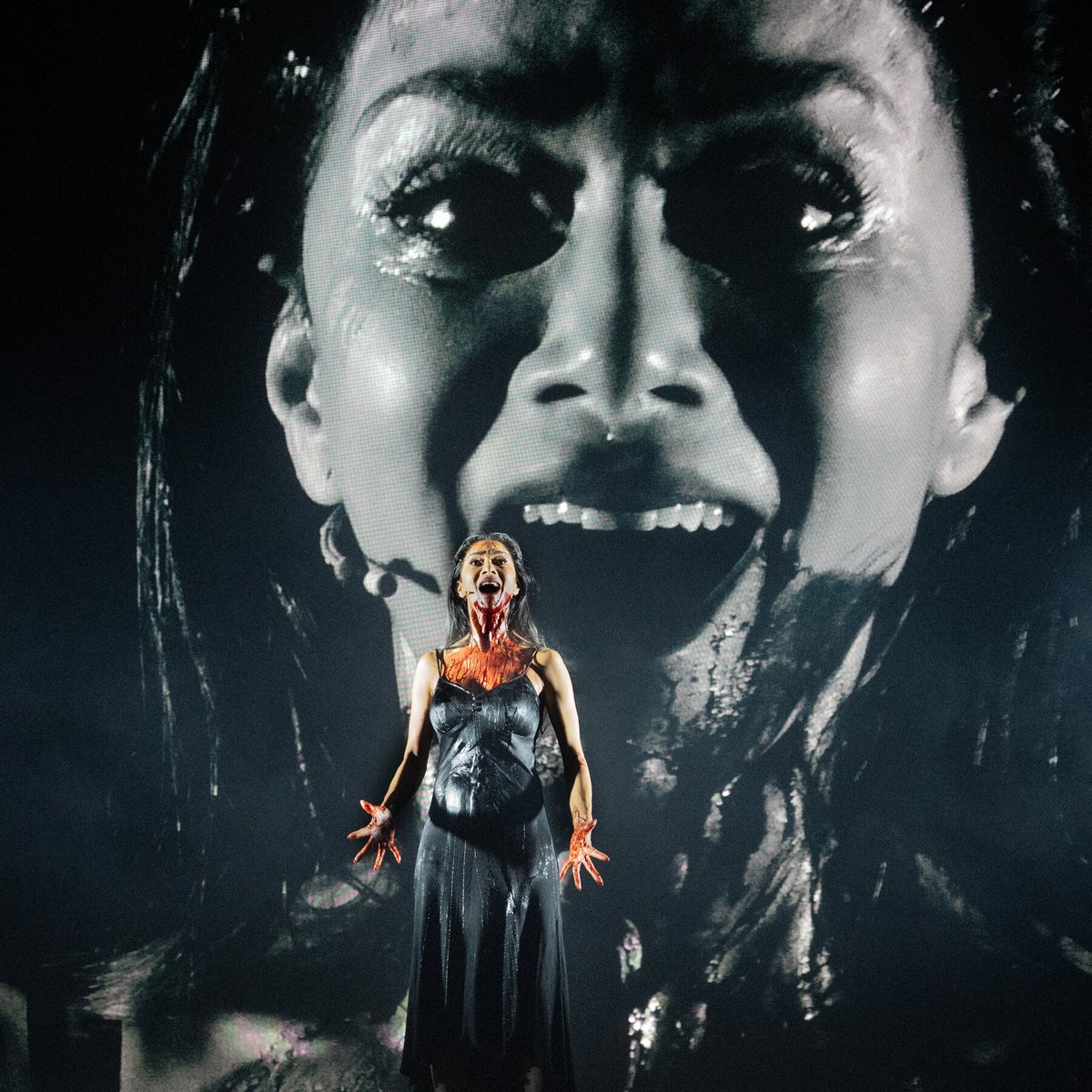 RandomWalkBway's tweet image. *EARLY* Tony Takes:

Best New Musical: Maybe Happy Ending

Best Revival of a Musical: Sunset Blvd

Best Book of a Musical: Maybe Happy Ending

Best Performance by a Leading Actress in a Musical: Nicole Scherzinger

Best Performance by a Leading Actor in a Musical: Darren Criss