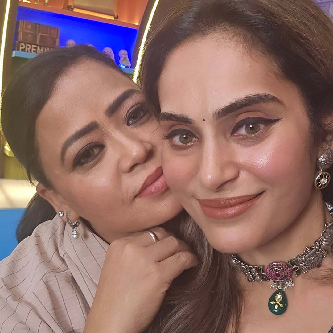 Shrutika_arjun's tweet photo. The most humble, humorous, super talented yet super grounded couple evvva!!! 
I totally enjoyed every minute shooting with these cuties @bharti_lalli @writerharsh #fun #work https://t.co/VccNfGsZG7