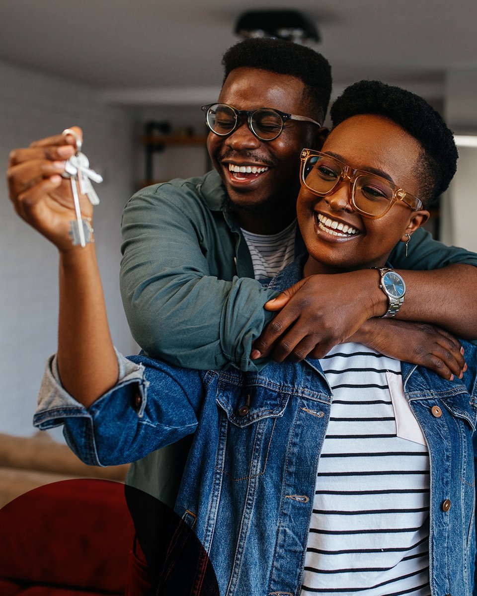 We love seeing our clients take the keys to their dream home. Let’s unlock your potential today! 🔑✨ #MortgageMadeEasy