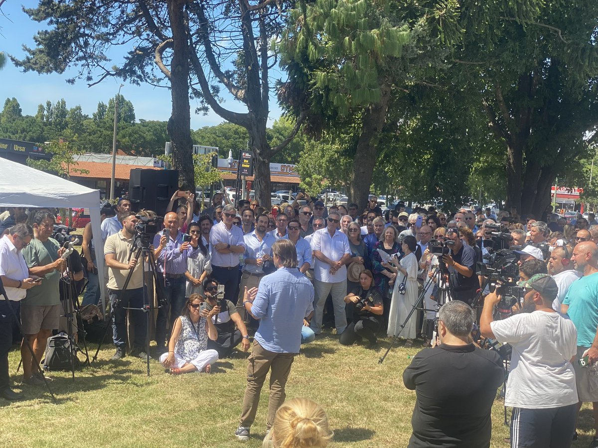 LuisLacallePou's tweet photo. En la inauguración de piscina semiolímpica en el Campus de Maldonado. https://t.co/Jhfr0JTqQB