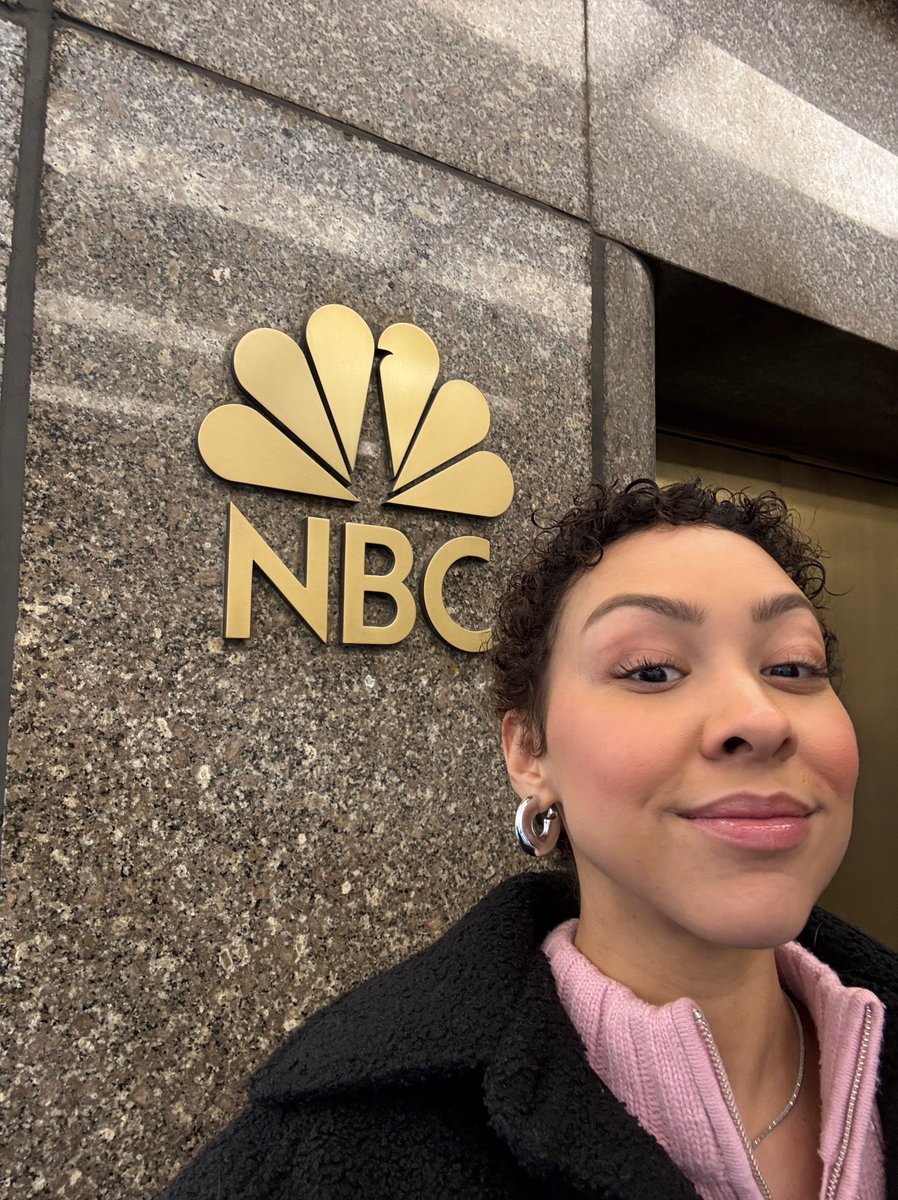 Elise ✨ tweet media