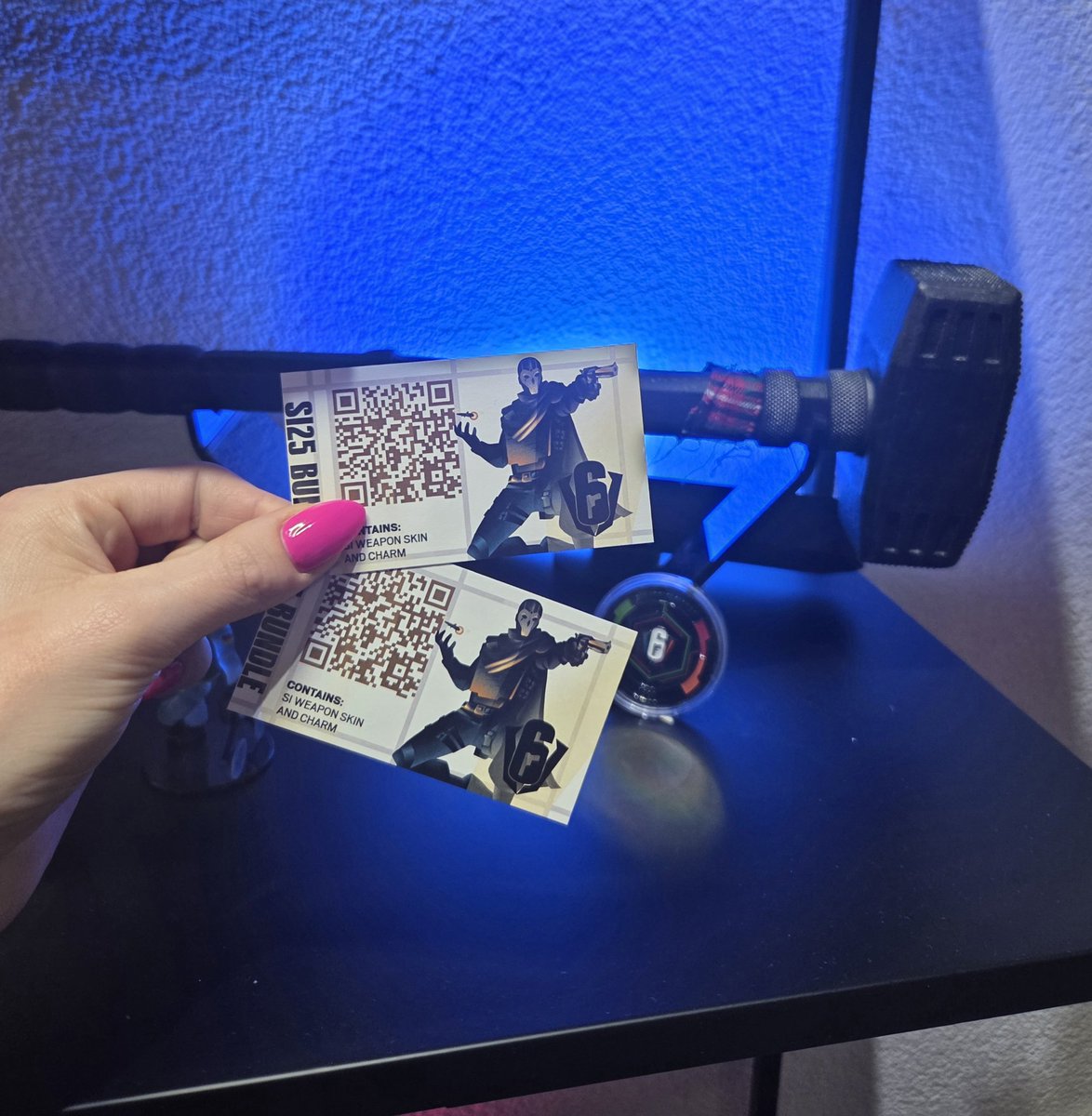 Giving away 2 SI attendee bundles! 

To participate:
▶️ Follow <a href="/FastAnne_/">Anne</a>
▶️ Retweet this tweet

2 winners will be picked on Monday February 24th!