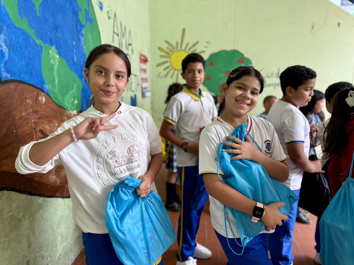 Seguimos generando un impacto positivo en la comunidad educativa. Hoy, llegamos al Instituto Integrado San Bernardo sede ‘C’ con la campaña ‘Seamos Útiles’
