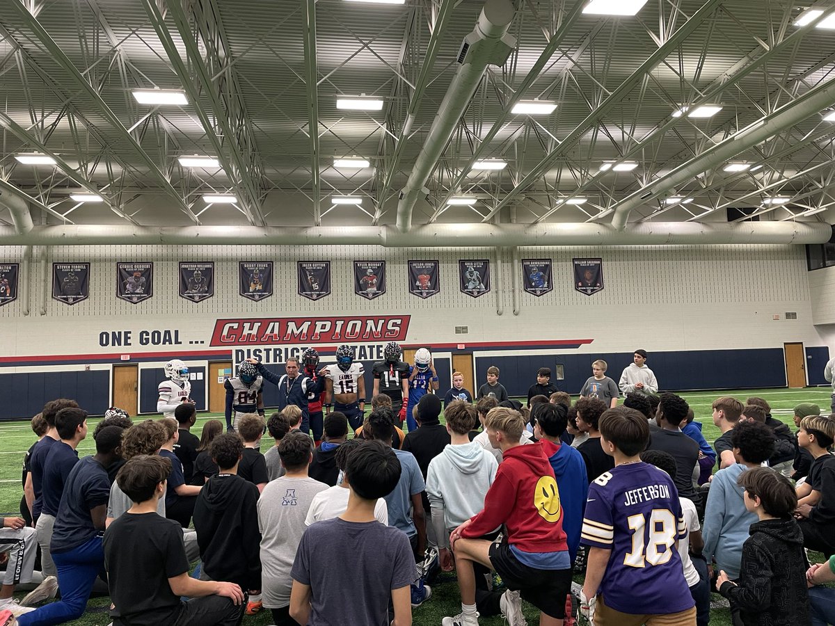 alleneaglesfb's tweet photo. ALLEN FB SKILL ENHANCEMENT

Congratulations to our Campers of the night and Competition winner. These young men displayed THE BRAND tonight‼️

#BTB | #RecruitTheA https://t.co/Cnnd17fkUG