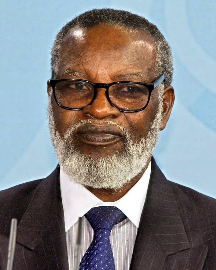 I believe Dr. Nujoma possessed a wealth of TRUE information about our country, from its REAL history to many other crucial details. But do we have a RELIABLE library where we can access ACCURATE information, or will one day have to exhume him just to uncover the truth?