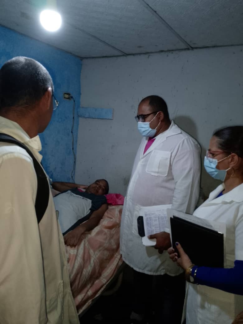 Estado Delta Amacuro Municipio Tucupita. Se Realiza Jornada Casa a Casa por Parte de Funcionarios Estaduales en la Comunidad Palomar. Se visita Postrado y Discapacidad Motora y Gestante.
Fortaleciendo las Evaluaciónes integrales. 
<a href="/DrYusleivy/">Dr. Yusleivy Martínez</a> 
<a href="/cubacooperaven/">Brigada Médica Cubana en Venezuela</a> 
<a href="/delta1310432/">Delta Amacuro</a>