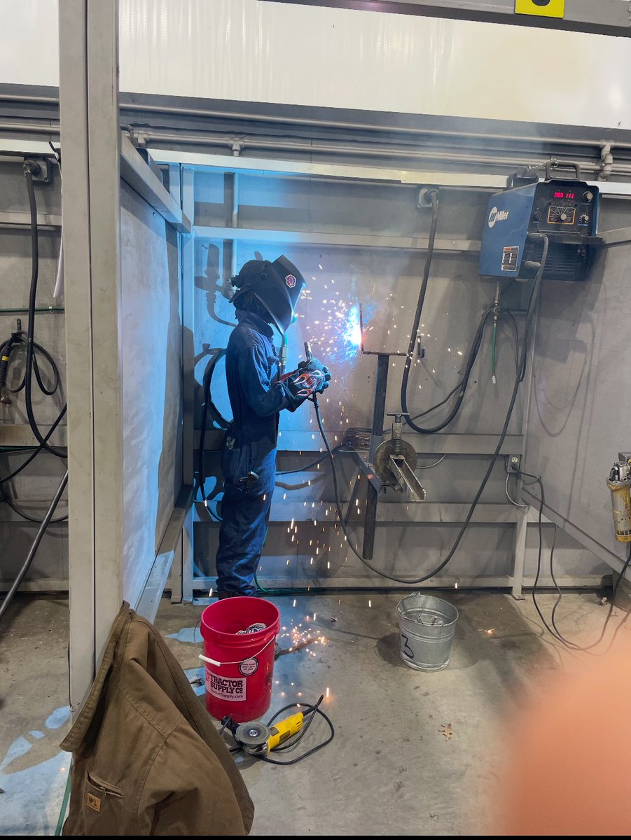 Today, Mr. Granier is bringing J. Bush, J. Collor, J. Erwin, M. Green, R. Lee, D. Simmons, and M. Spriggs to test for their welding certification. Let's all wish these students good luck!  We can't wait to see their certifications!
#PHPride