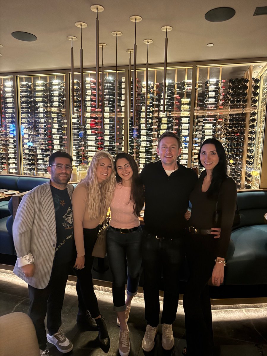 courtmwarner's tweet image. Work isn’t everything…Love these people! I am so fortunate to have them in my life💕🙏🚀☀️