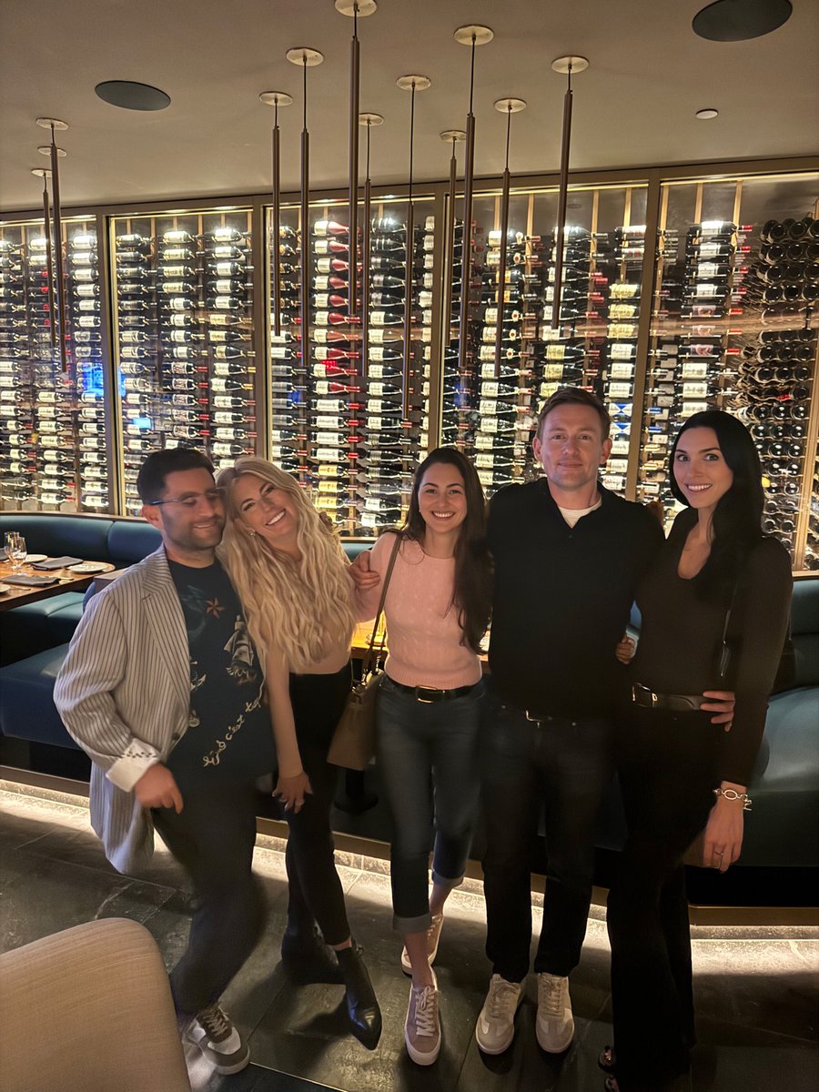 courtmwarner's tweet image. Work isn’t everything…Love these people! I am so fortunate to have them in my life💕🙏🚀☀️