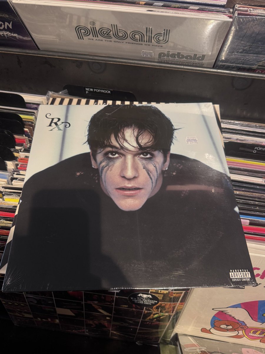 vqlentinesvi's tweet image. Buying rx because daddy needs his g wagon @rolemodel