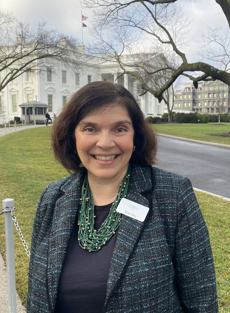 The Warren Alpert Medical School (@brownmedicine) on Twitter photo Big news! 🎉 Rani Elwy, professor of psychiatry & human behavior, has been named a 2024-2025 RWJF Health Policy Fellow. She will contribute her expertise in WA Senator <a href="/PattyMurray/">Senator Patty Murray</a>’s office, shaping the future of health policy.
Congrats, Dr. Elwy 👏 🔗: ow.ly/r3Er50V2Wvh Big news! 🎉 Rani Elwy, professor of psychiatry & human behavior, has been named a 2024-2025 RWJF Health Policy Fellow. She will contribute her expertise in WA Senator <a href="/PattyMurray/">Senator Patty Murray</a>’s office, shaping the future of health policy.
Congrats, Dr. Elwy 👏 🔗: ow.ly/r3Er50V2Wvh