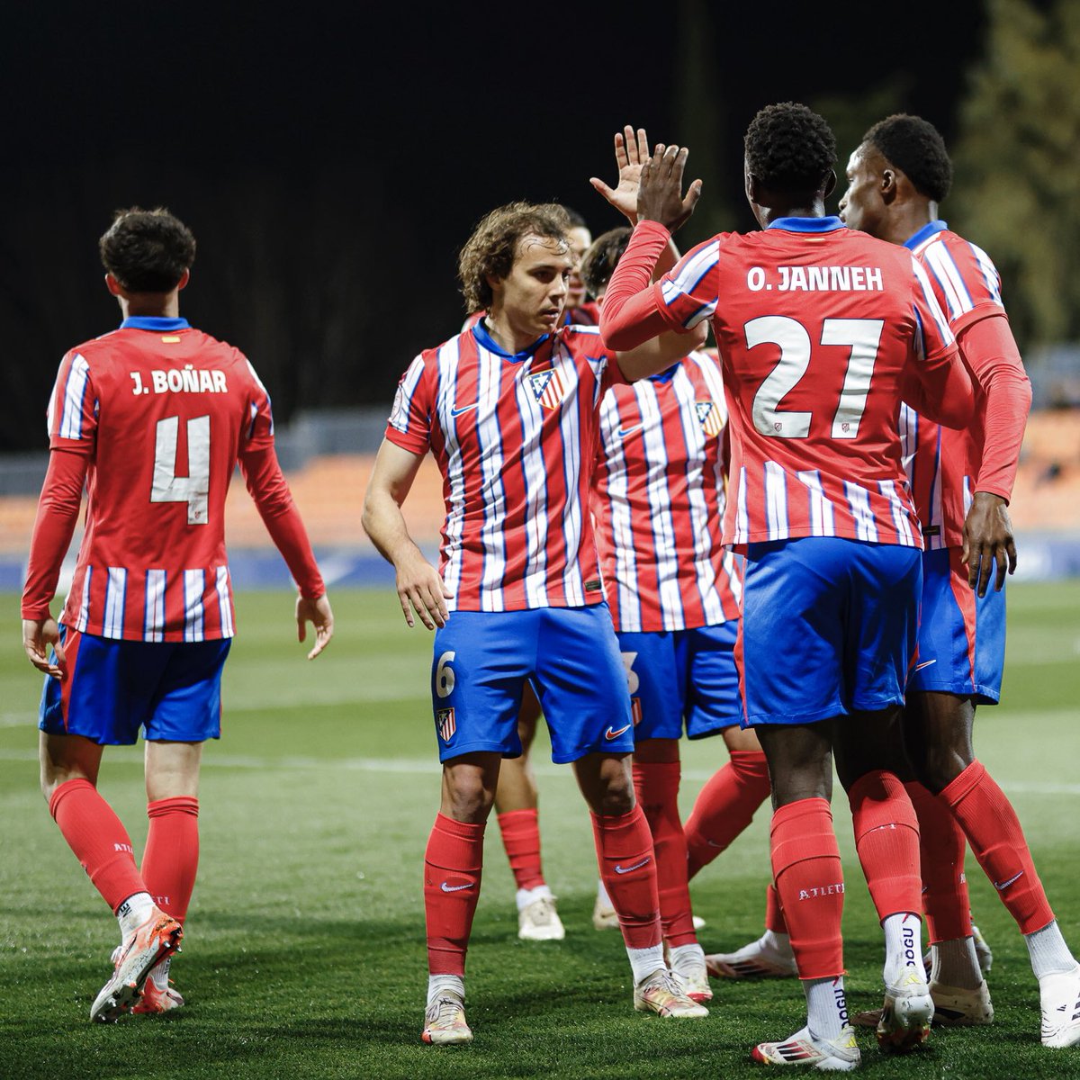 95’ ⏱  | Atleti B 1-0 Villarreal B

❤️🤍 ¡𝐓𝐑𝐀𝐁𝐀𝐉𝐀𝐙𝐎 𝐘 𝐕𝐈𝐂𝐓𝐎𝐑𝐈𝐀𝐀𝐀𝐀𝐀𝐀𝐀! ❤️🤍