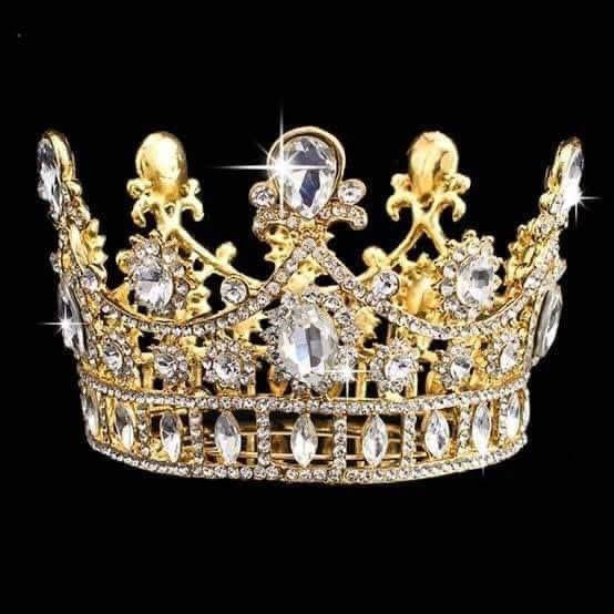 The greatest thing in the world is that a person you meet you meet, keeps your secret and preserves his secret, and the treatment is human. This is the most beautiful thing that is said in this life