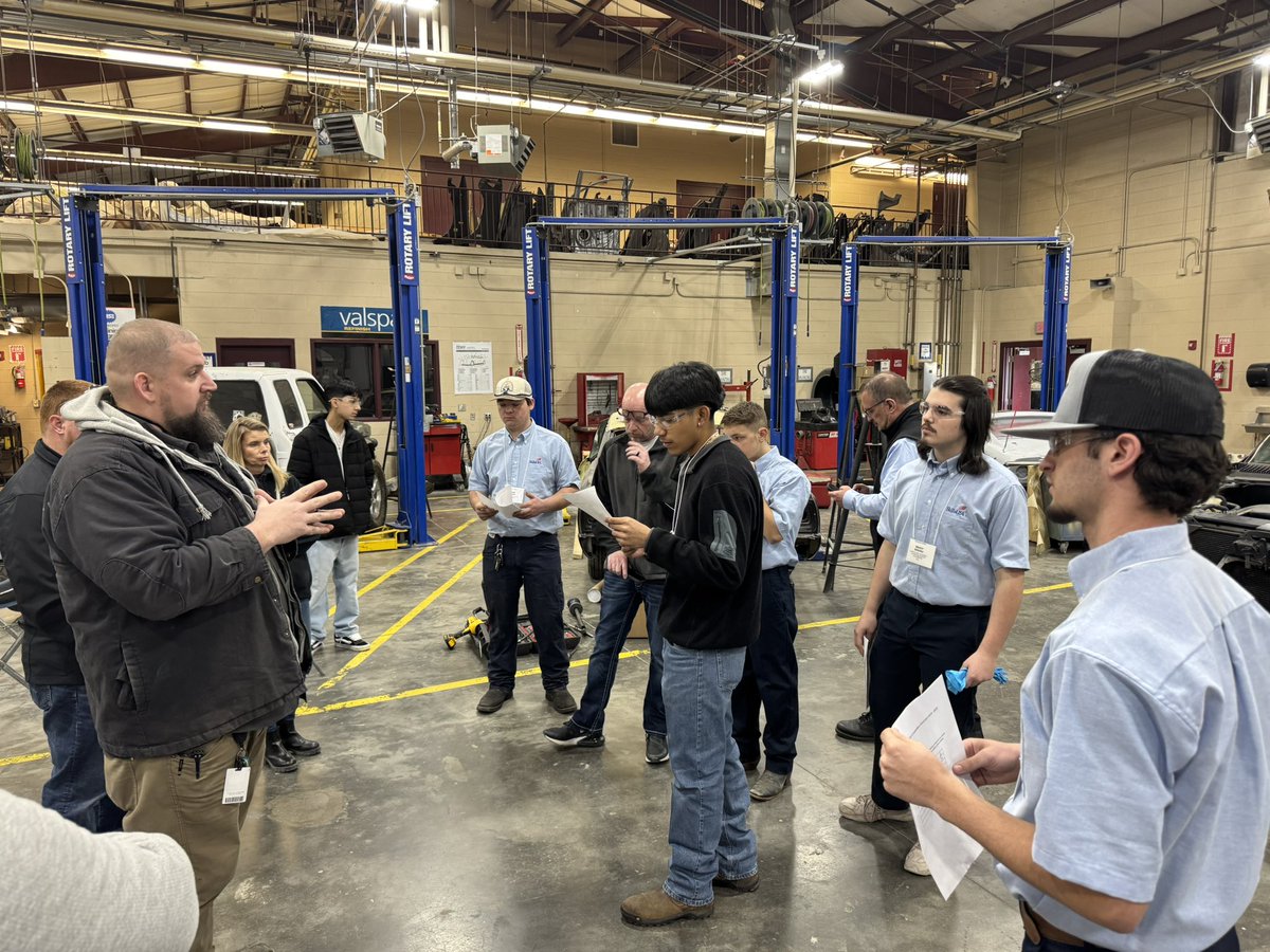 JEFCOED Career Tech (@jefcocareertech) on Twitter photo The Jefferson County School System was proud to host the 2024-25 SkillsUSA District Competition for Auto Collision. <a href="/JEFCOED/">Jefferson County Schools</a> #CTE <a href="/SkillsUSA_AL/">SkillsUSA Alabama</a> The Jefferson County School System was proud to host the 2024-25 SkillsUSA District Competition for Auto Collision. <a href="/JEFCOED/">Jefferson County Schools</a> #CTE <a href="/SkillsUSA_AL/">SkillsUSA Alabama</a>