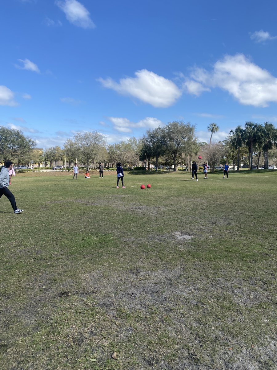 DSC_StudentLife's tweet photo. Intramural Kickball kickin off the spring! https://t.co/Kz7vyzTYkP