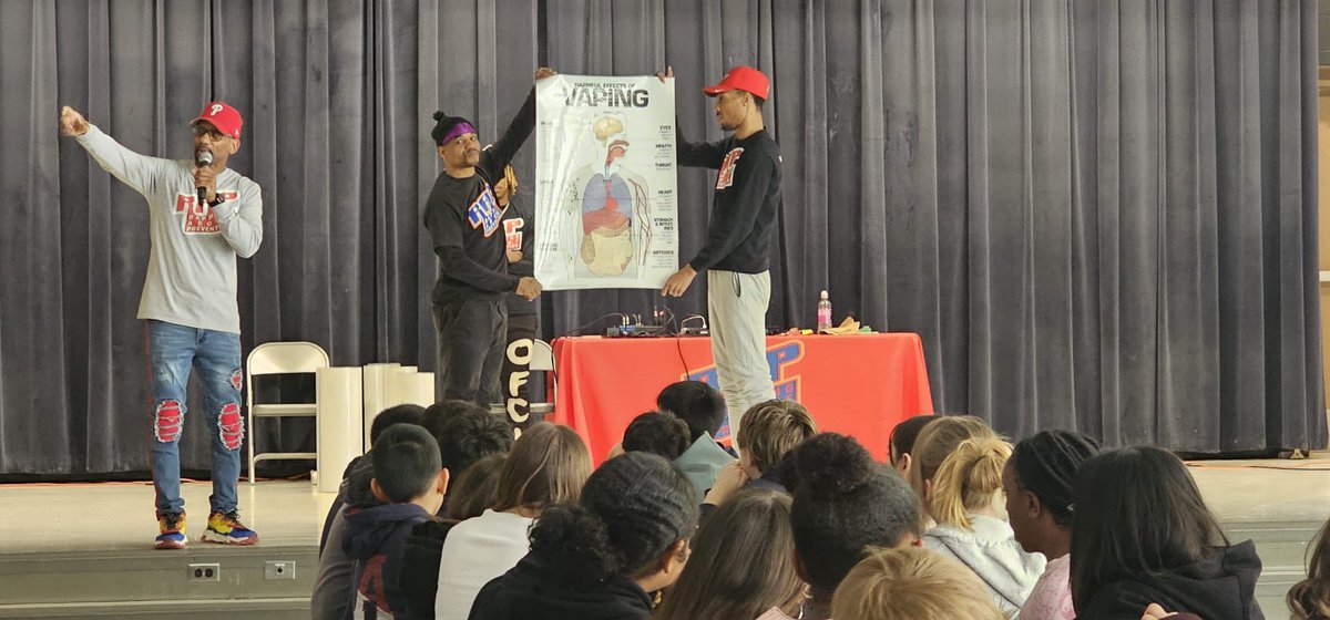 MarleyMSCSPM's tweet photo. @MarleyMSAACPS students had an amazing time during the Rapping About Prevention assembly while learning about staying Vape Free! Thanks @SterlenBarrRAP, for sharing your story and talent @AACountySchools @AACPSComSchools https://t.co/XqKN7tAs0d