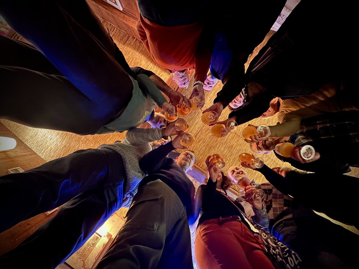 87 salida fotográfica nocturna con lluvia. Lo que más nos gusta #photography #photo #photos #pic #pics #moment #picture #focus #capture #photogram #fotografia #photographie #leoncultural #leonesp #spain #españa #摄影