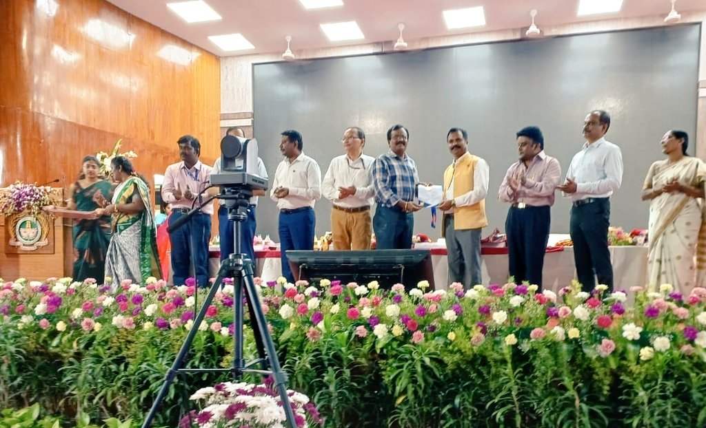 Central Silk Board Ministry of Textiles (@csbmot) on Twitter photo Member Secretary, Central Silk Board Shri <a href="/IfsSivakumar/">Sivakumar Periyasamy</a> addressed at the valedictory session during Int. Conf. "One Health Perspectives in Global Plant Protection Research 2025" organized by <a href="/TNAU_coimbatore/">Tamil Nadu Agricultural University, Coimbatore</a> on 21.02.2025. #75silkenyearsCSB #sericulture #silk <a href="/PIBAgriculture/">PIB Agriculture</a> Member Secretary, Central Silk Board Shri <a href="/IfsSivakumar/">Sivakumar Periyasamy</a> addressed at the valedictory session during Int. Conf. "One Health Perspectives in Global Plant Protection Research 2025" organized by <a href="/TNAU_coimbatore/">Tamil Nadu Agricultural University, Coimbatore</a> on 21.02.2025. #75silkenyearsCSB #sericulture #silk <a href="/PIBAgriculture/">PIB Agriculture</a>