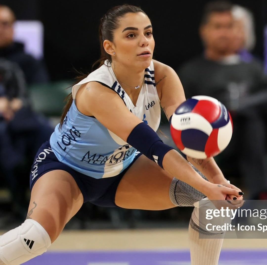jmoneyyy222's tweet photo. "63,6% de eficiência na recepção em 11 saques recepcionados e melhor defensora da partida com 12 defesas e 87,5% de perfeição no fundamento."

As estatísticas da key alves pelo houston https://t.co/Ao4eTpk2dZ