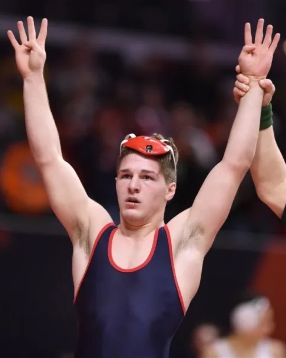 In honor of the IHSA State Championships happening at State Farm Center right now. Let's take a look back at some of these Illini coaches and wrestlers!

<a href="/LuffmanLuke/">Luke Luffman</a> I <a href="/danny_braunagel/">Danny Braunagel</a> I <a href="/BraunagelZac/">Zac Braunagel</a> I <a href="/illinicoachMP/">Michael Poeta</a> I <a href="/aoconnor157/">Austin</a>