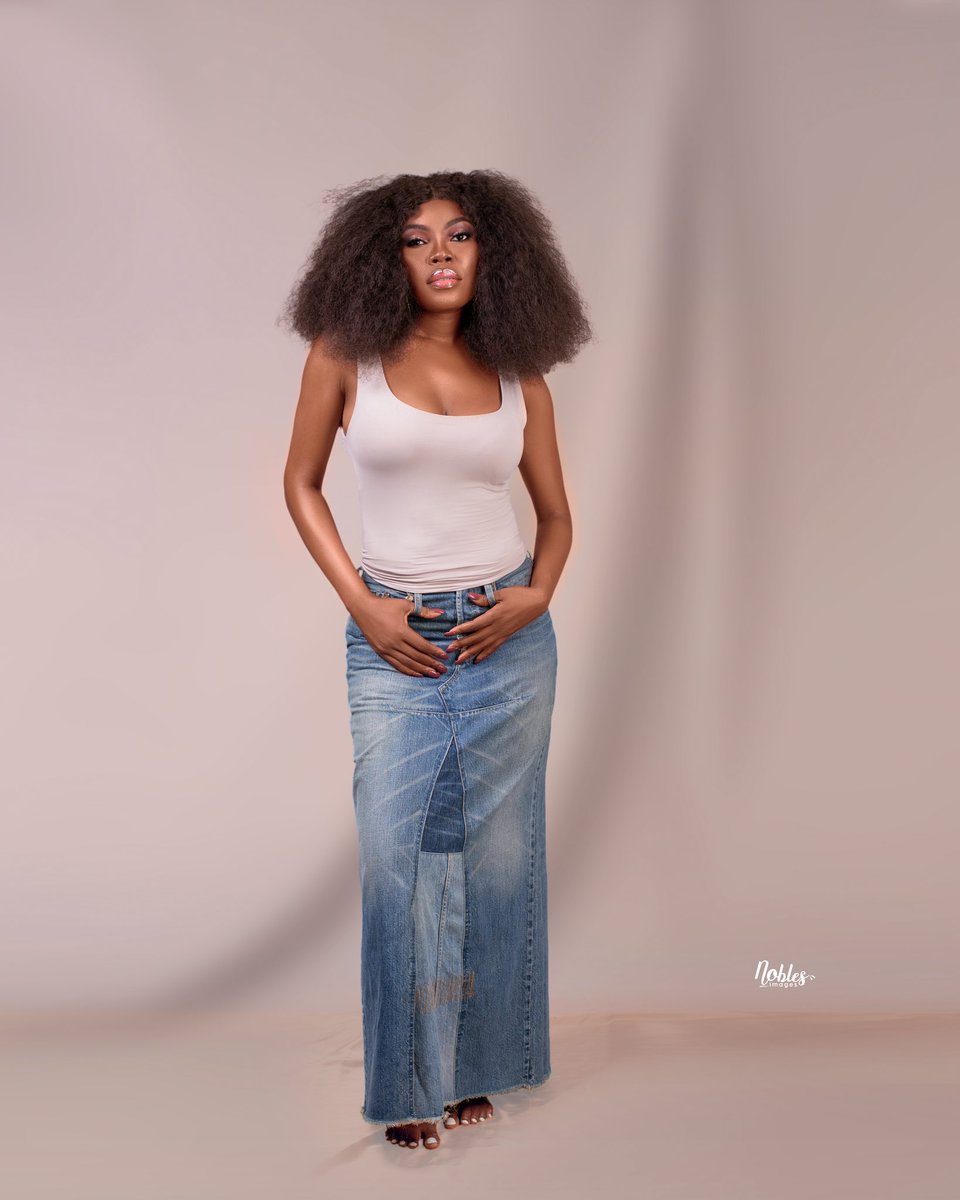 jenefa_j's tweet photo. See who is turning THIRTY FINE tomorrow yaaaayyyyy!!!💃💃💃💃💃💃💃
#gratefulforlife🙏
#birthdaytomorrow🎉
#big35🎊🎉🎂🎁🍾🎈
#thirtyfine🎈🎊🎉🍾💋 https://t.co/HzlUa1pOTW