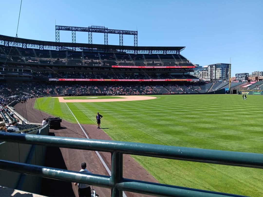 oleson_'s tweet photo. It's almost time #coorsfield. https://t.co/RW4PXHKCxX