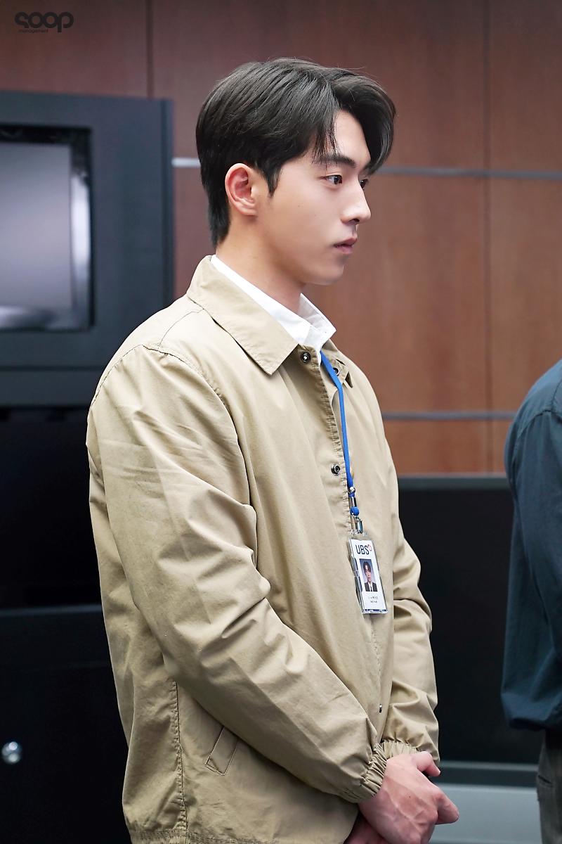 xottokayex's tweet photo. happy birthday, joohyuk aka mr gwapo kahit nakatalikod, nakatagilid, nakabaliktad, at lalo na pag nakaharap! thank you for finishing your service well. i can't wait for your comeback acting projects! have a great year ahead, jjwogi~ 🐶🎂💗

#HappyNamJooHyukDay
#NamJooHyuk #남주혁 https://t.co/xAosjfbM5q