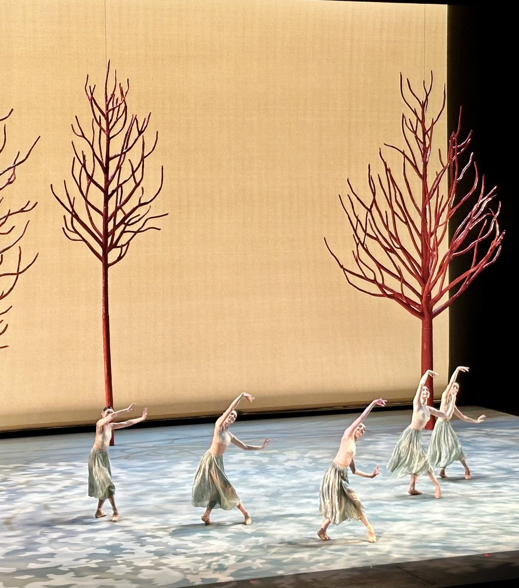 MONACOinUSA's tweet photo. Just witnessed the breathtaking opening performance of transcenDANCE at @KenCen! Three contemporary ballets—each powerful, inspiring, & deeply moving. @TWBallet dancers were absolutely perfect
#KennedyCenter #Ballet #transcenDANCE #EdwardLiang #UlyssesDove #JenniferArchibald #theWashingtonBallet