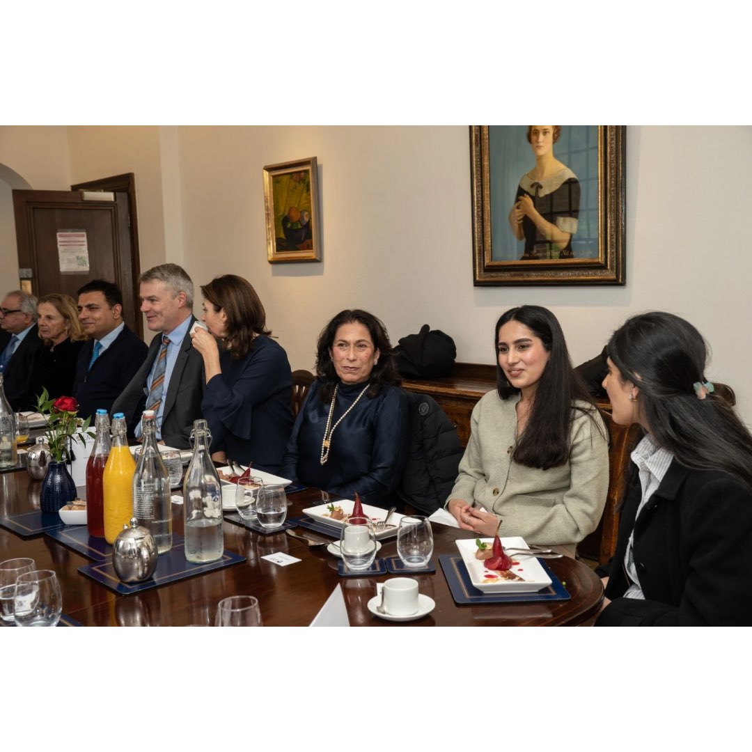 Oxford Pakistan Programme (@oxfordpakistan) on Twitter photo 2/ The announcement was made at Lady Margaret Hall, Oxford, at a lunch hosted by Principal Stephen Blyth. The initiative reflects a commitment to expanding opportunities for talented students from Sindh.
<a href="/BBhuttoZardari/">BilawalBhuttoZardari</a> <a href="/lmhoxford/">Lady Margaret Hall</a> <a href="/PPP_Org/">Pakistan Peoples Party - PPP</a> <a href="/SindhGovt1/">Government of Sindh</a> <a href="/sindhinfodepart/">Sindh Information Department</a> 2/ The announcement was made at Lady Margaret Hall, Oxford, at a lunch hosted by Principal Stephen Blyth. The initiative reflects a commitment to expanding opportunities for talented students from Sindh.
<a href="/BBhuttoZardari/">BilawalBhuttoZardari</a> <a href="/lmhoxford/">Lady Margaret Hall</a> <a href="/PPP_Org/">Pakistan Peoples Party - PPP</a> <a href="/SindhGovt1/">Government of Sindh</a> <a href="/sindhinfodepart/">Sindh Information Department</a>