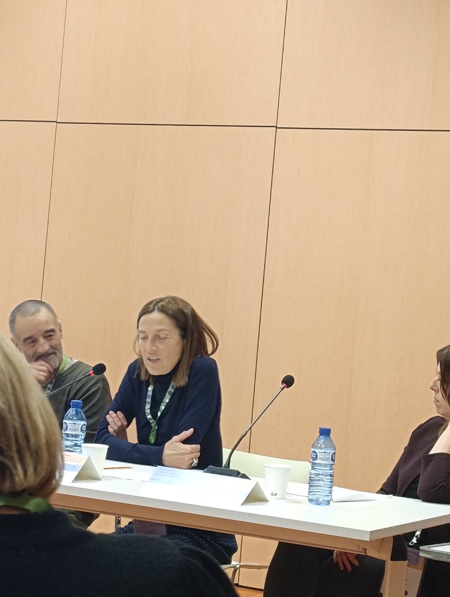 Ingrid Ramo (@iramo_psico) on Twitter photo Gènere i final de vida: perspectiva des de la Psicologia. La Carme Expósito presenta un cas
#SCBCP25
<a href="/PScbcp/">@PsicoPaliativa_SCBCP</a> <a href="/SCBCPal/">Cures Pal·liatives - SCBCP</a> Gènere i final de vida: perspectiva des de la Psicologia. La Carme Expósito presenta un cas
#SCBCP25
<a href="/PScbcp/">@PsicoPaliativa_SCBCP</a> <a href="/SCBCPal/">Cures Pal·liatives - SCBCP</a>
