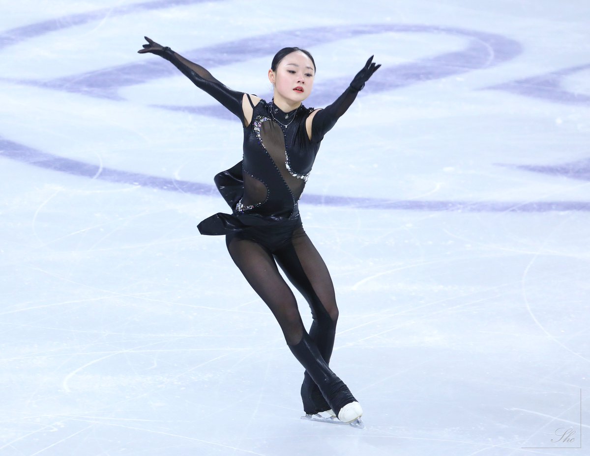 QueenYuna_shc's tweet photo. 250221 4CC Seoul 김채연 SP
트론 OST 2

#김채연 #ChaeyeonKim #4CC2025 https://t.co/HnKd3vHU59