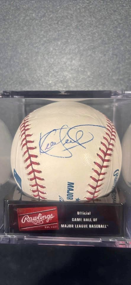 GBPlitz's tweet image. Autograph authentication help needed.  Does this look like Kirby Puckett's signature? #Twins #SignedBaseball #Autograph #Authentication #KirbyPuckett
