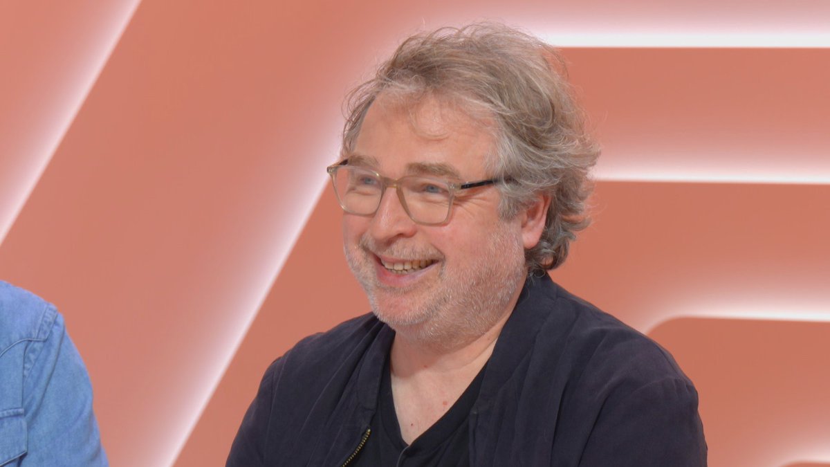 28 minutes (@28minutes) on Twitter photo 🪩 Commissaire de l'exposition “Disco, I'm coming out” à la <a href="/philharmonie/">Philharmonie de Paris</a> de Paris, Jean-Yves Leloup, vient nous expliquer l’histoire du disco, de son essor fulgurant à sa fin, marquée par le conservatisme ambiant.
➡ tinyurl.com/28min210225 🪩 Commissaire de l'exposition “Disco, I'm coming out” à la <a href="/philharmonie/">Philharmonie de Paris</a> de Paris, Jean-Yves Leloup, vient nous expliquer l’histoire du disco, de son essor fulgurant à sa fin, marquée par le conservatisme ambiant.
➡ tinyurl.com/28min210225