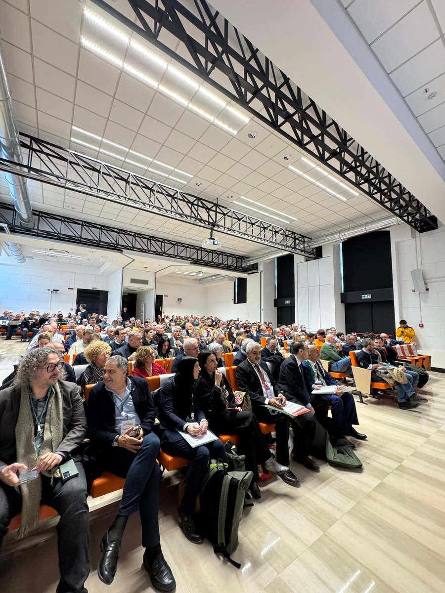 Elette le Segreterie dei quattro territori di Filca L.ovest. In questi due giorni abbiamo affrontato tanti temi: #sicurezza #migrazioni #cooperazione. Abbiamo imparato che insieme #ilcoraggiodellapartecipazione non ci manca