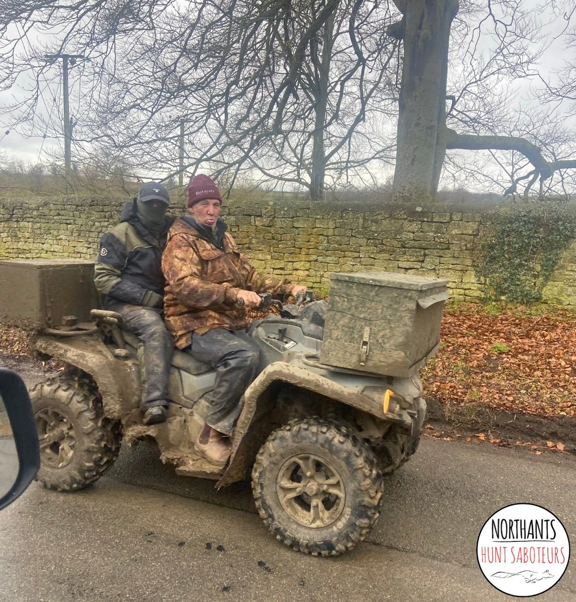 Northants_huntsaboteurs (@nhantshuntsabs) on Twitter photo ๐ง๐๐ ๐๐ข๐ง๐ง๐๐ฆ๐ ๐ข๐ฅ๐ ๐๐ข๐ง ๐ฆ๐๐๐๐๐ ๐๐๐๐๐ก! ๐คฃ
Yesterday saw us with the Cottesmore for the second time in three days, this time on the Exton Estate. You can politely contact them here & ask why they have hosted fox hunters!
๐งinfo@extonpark.co.uk
๐01572 812208 ๐ง๐๐ ๐๐ข๐ง๐ง๐๐ฆ๐ ๐ข๐ฅ๐ ๐๐ข๐ง ๐ฆ๐๐๐๐๐ ๐๐๐๐๐ก! ๐คฃ
Yesterday saw us with the Cottesmore for the second time in three days, this time on the Exton Estate. You can politely contact them here & ask why they have hosted fox hunters!
๐งinfo@extonpark.co.uk
๐01572 812208