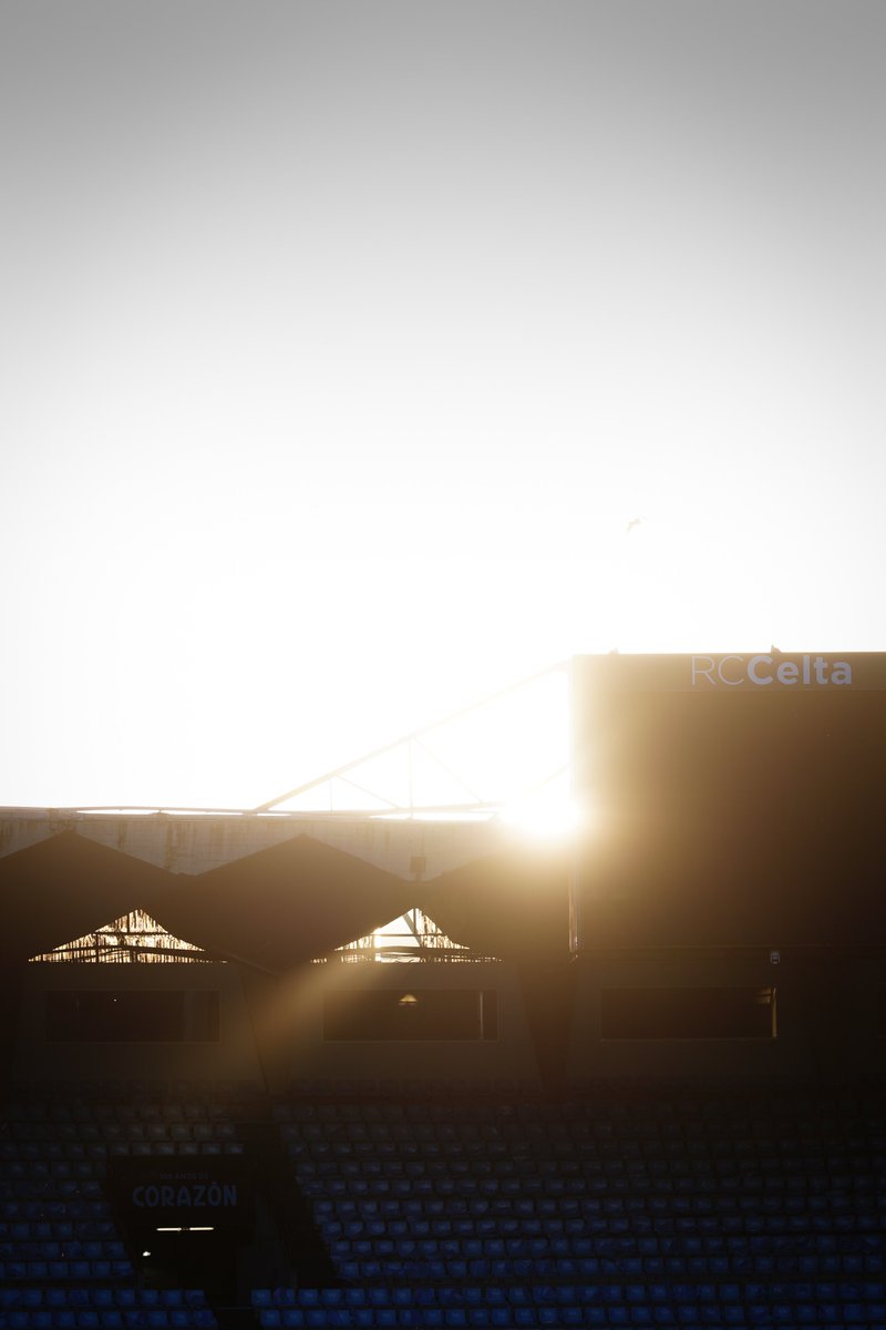 Que bela loces para o teu último servizo, vella bancada de Gol 🩵