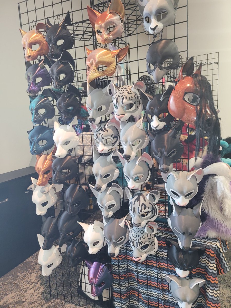 Set up at fursquared dealers den for the weekend