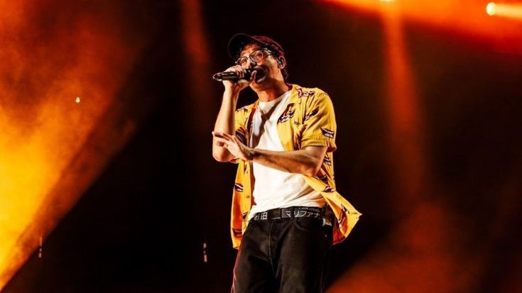 canzoni di willie peyote che dovreste tutti ascoltare o che semplicemente sono le mie preferite o le più simboleggianti della sua discografia secondo me: a thread 

forza toro, nel dubbio