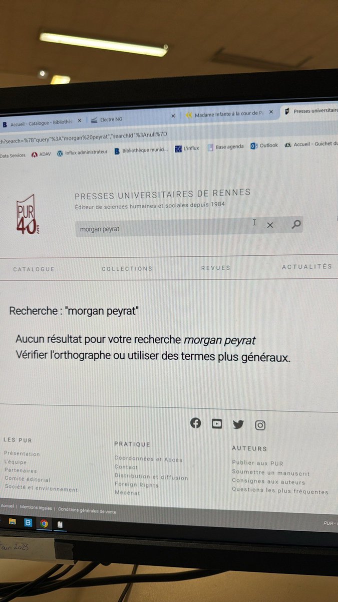 hélèna tweet media