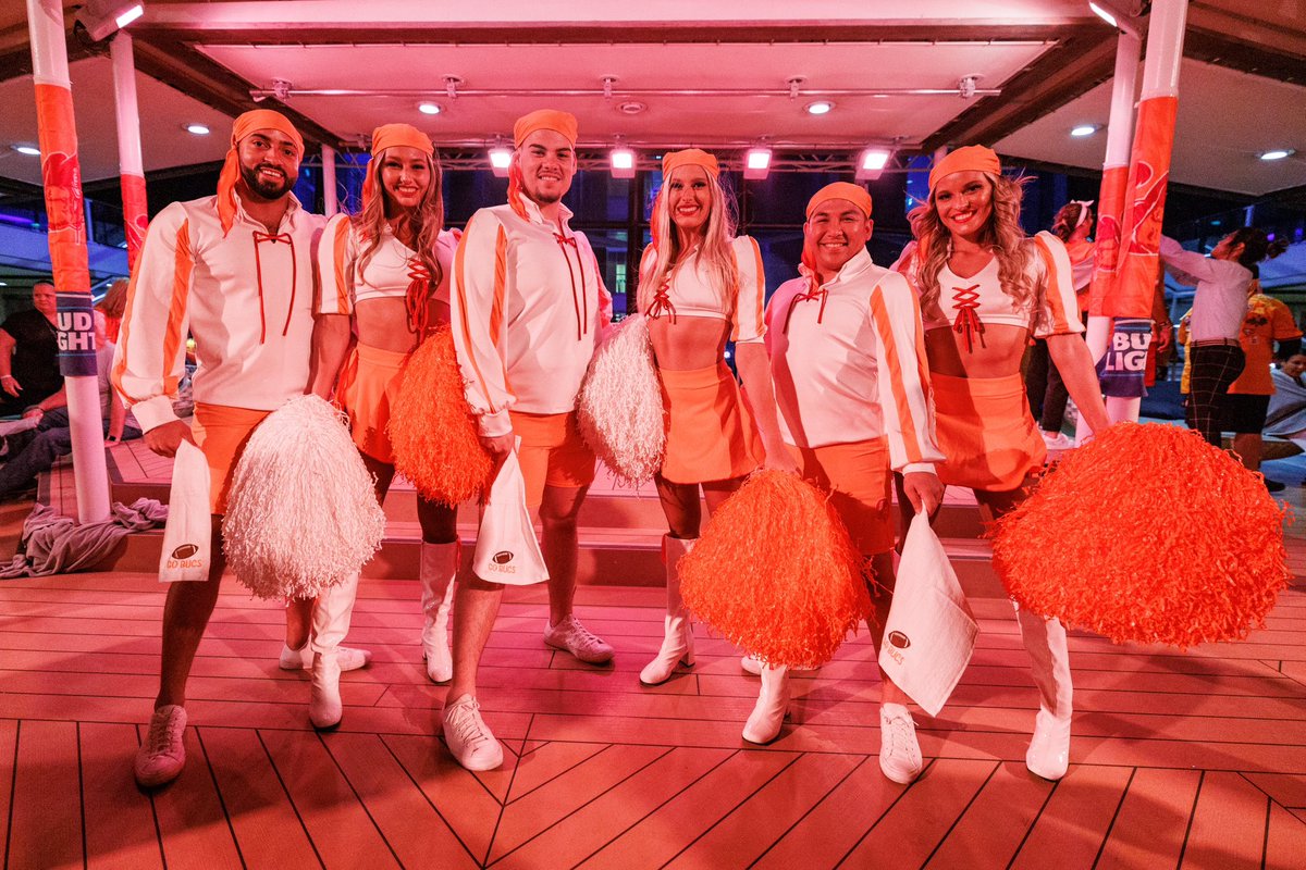 T-minus 14 days until we are setting sail on the 3rd annual Bucs Cruise 🤩🌴