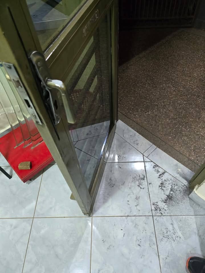 ireneD256's tweet photo. #URGERNT! Reports emerge that @KagutaMuseveni's regime plans to plant ammunitions in NUP premises to frame @HEBobiwine as a terrorist.
We demand international attention and condemnation
@elonmusk @realDonaldTrump
@bennyjohnson @usbank
Your funds to M7's regime 
#StopM7 #FreeNUP https://t.co/Wcj9c5Rpe0