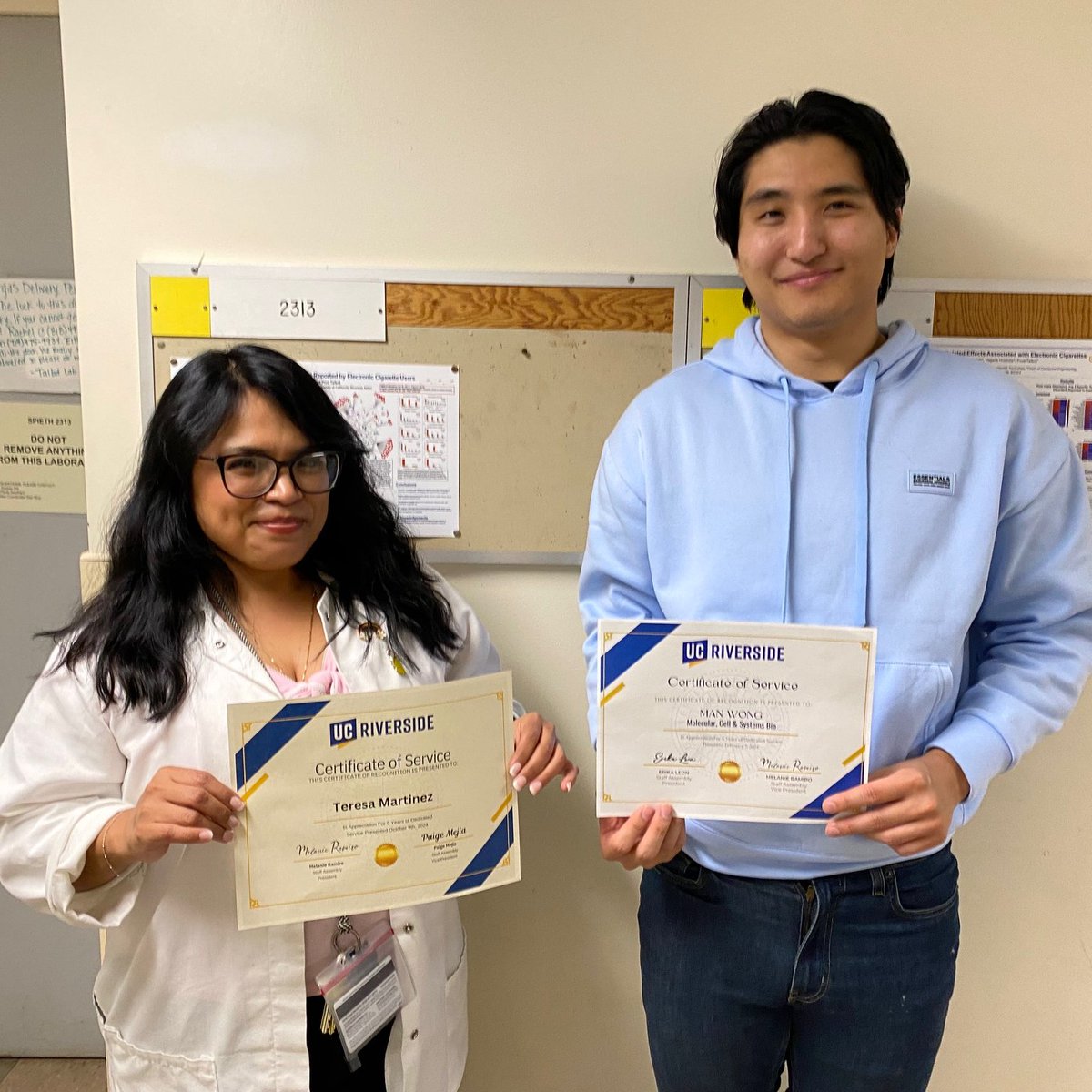 Talbot Research Group (@talbot_lab_ucr) on Twitter photo Kudos to our Lab Assistants, Jon Wong and Teresa Martinez! Both have recently received certificates of recognition from UCR for 5 years of dedicated service. Great work guys!
#Talbot_Lab_UCR <a href="/UCRSA/">UCR Staff Assembly</a> Kudos to our Lab Assistants, Jon Wong and Teresa Martinez! Both have recently received certificates of recognition from UCR for 5 years of dedicated service. Great work guys!
#Talbot_Lab_UCR <a href="/UCRSA/">UCR Staff Assembly</a>
