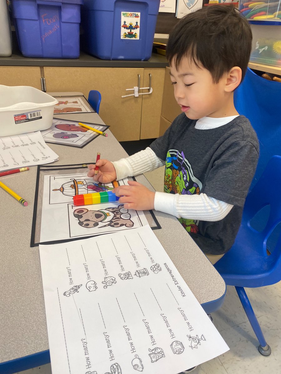 This week, the students used unifix cubes to measure the height or length of various pets using 1:1 correspondence to count each block. They then wrote the numeral on their documentation sheet!