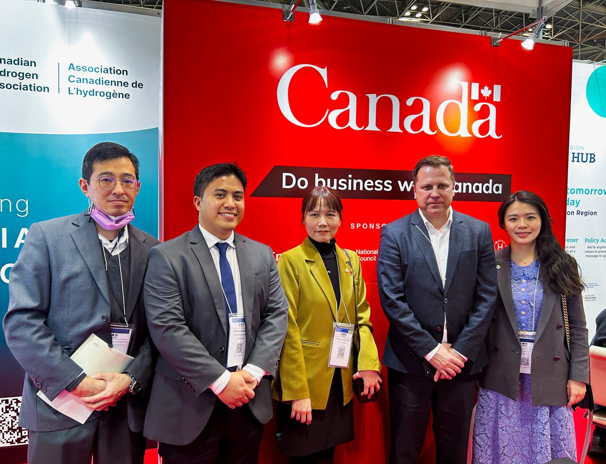 Final day at H2&amp;FC Expo in Tokyo! 🇨🇦🇯🇵A huge thank you to our co-exhibitors &amp; partners for showcasing Canada’s hydrogen leadership at the Canada Pavilion. Exciting discussions &amp; connections made—looking forward to what’s next! See you next year! 🚀💡#Hydrogen #SmartEnergyWeek