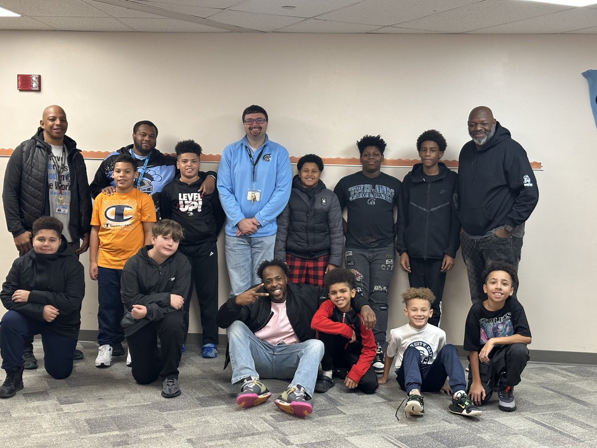 Greater Johnstown Middle School students recently had the chance to learn about leadership from Hope 4 Johnstown! A huge thank you to their team for inspiring our community and sharing valuable insights. #AllinforKids