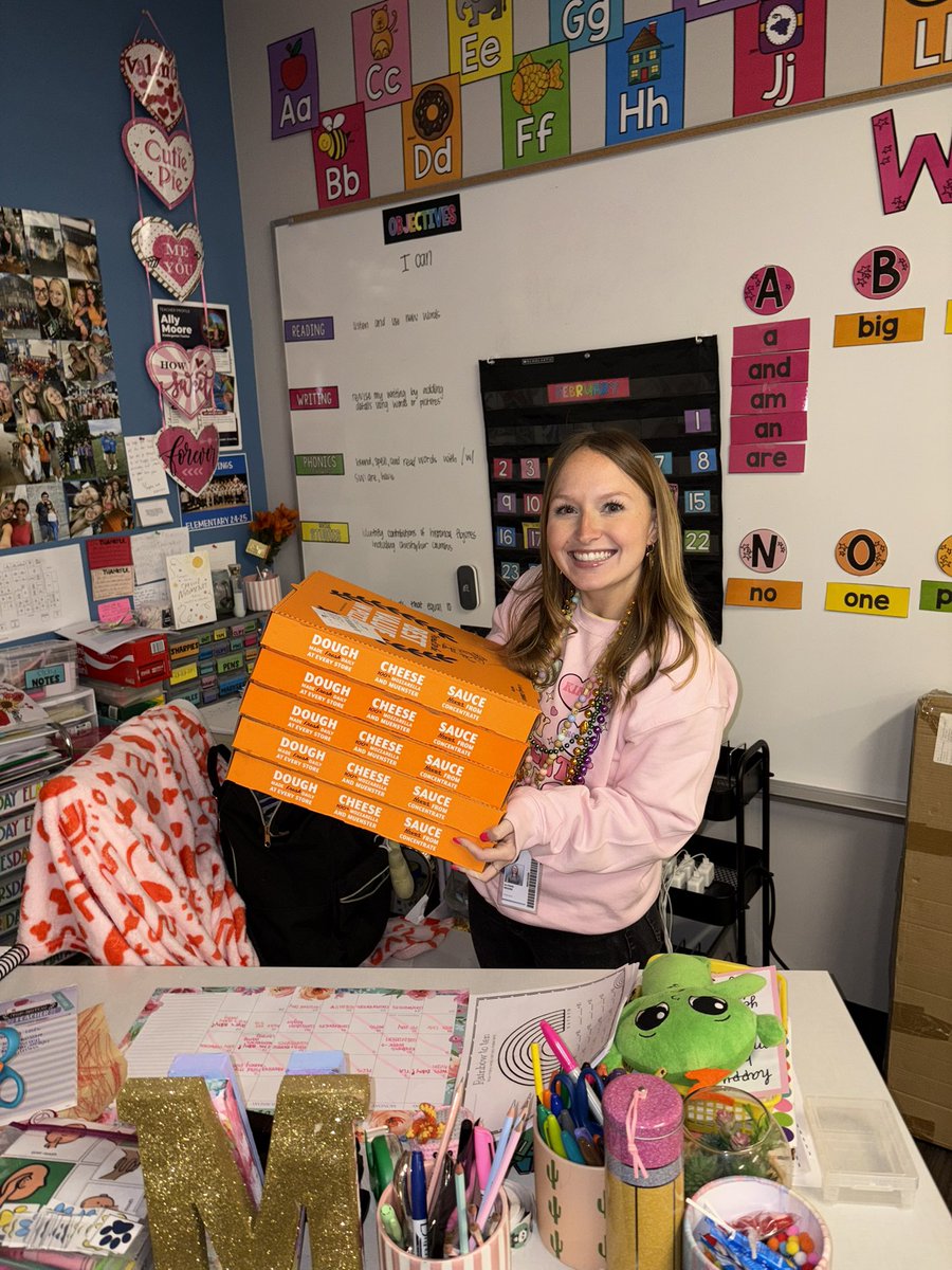 Ally Moore tweet media