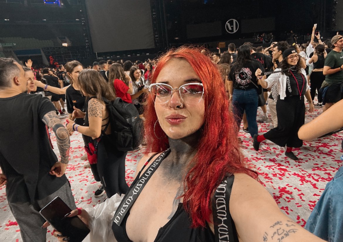 becca folina ⊬ tweet media