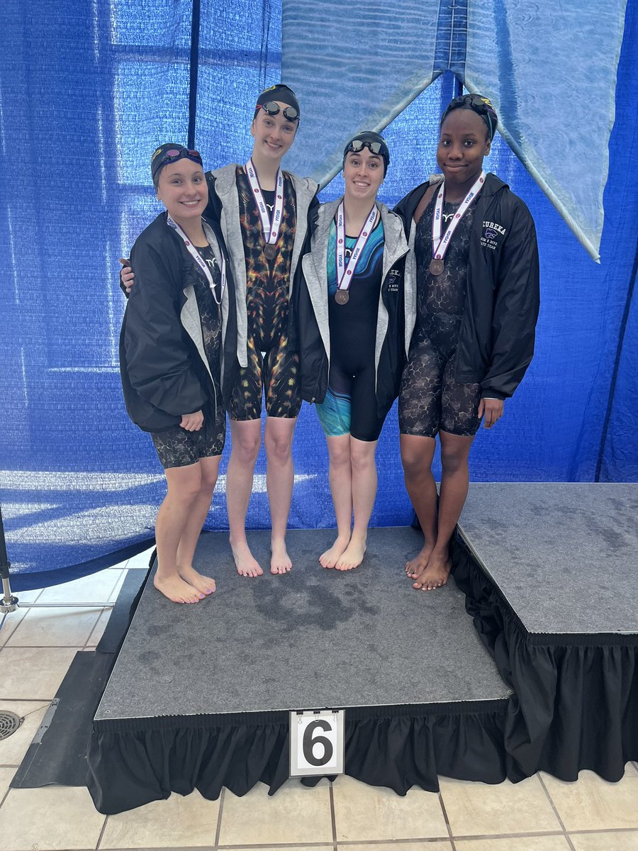 400 free relay takes 6th! Morgan Clark, Paige Samuelson, Emerson Hicks &amp; Chloe Robinson!