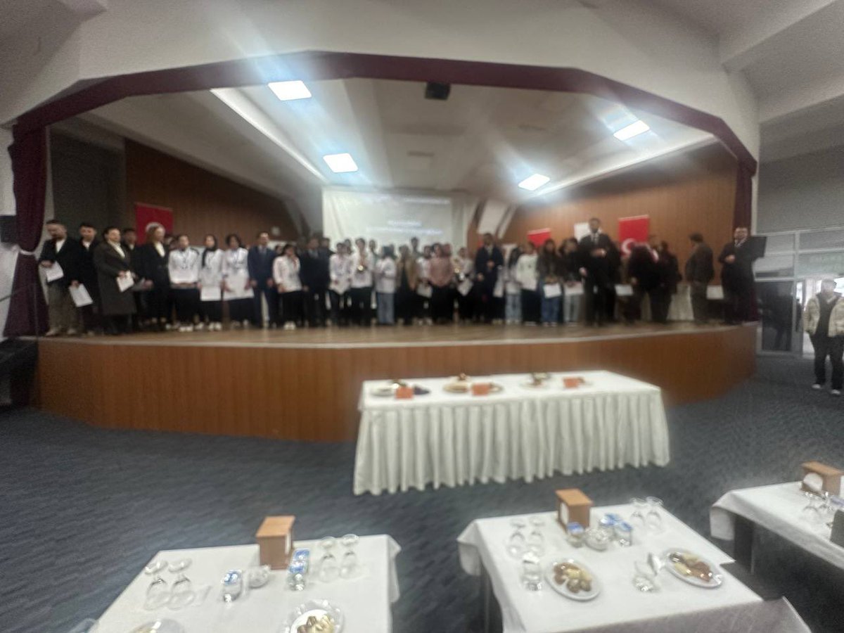 MEB Uluslararası Gastronomi Festivali ve Aşçılık Yarışması Bölge Finali İlimizde gerçekleşti.

4 ilden 14 okulun hünerlerini sergilediği yarışmada ilçemiz Üçkuyu Turizm Mesleki ve Teknik Anadolu Lisesi ev sahipliği yaptı. 🧑‍🍳👩‍🍳
