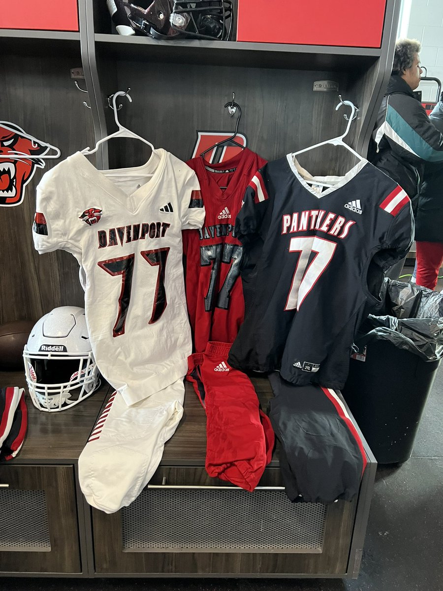 Lucas Buning (@lucasbuning) on Twitter photo After an amazing visit and talk with <a href="/DevinRussell73/">Devin Russell</a> I’m blessed to receive my 10th offer! <a href="/DU_Football/">Davenport Football</a> #AGTG After an amazing visit and talk with <a href="/DevinRussell73/">Devin Russell</a> I’m blessed to receive my 10th offer! <a href="/DU_Football/">Davenport Football</a> #AGTG